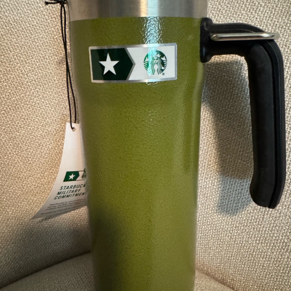 Starbucks x Stanley military commitment cup 2025